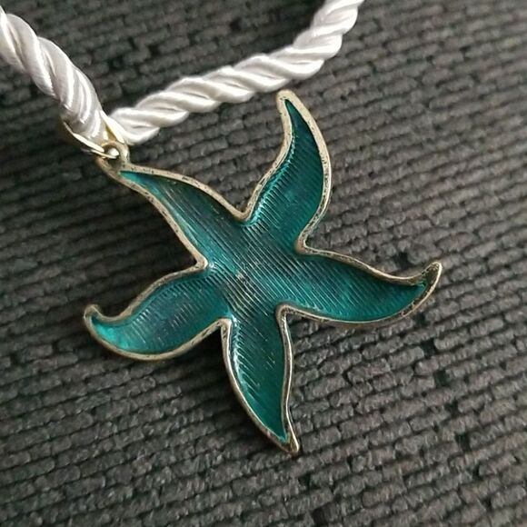 Starfish vintage style on cord necklace - Picture 7 of 9